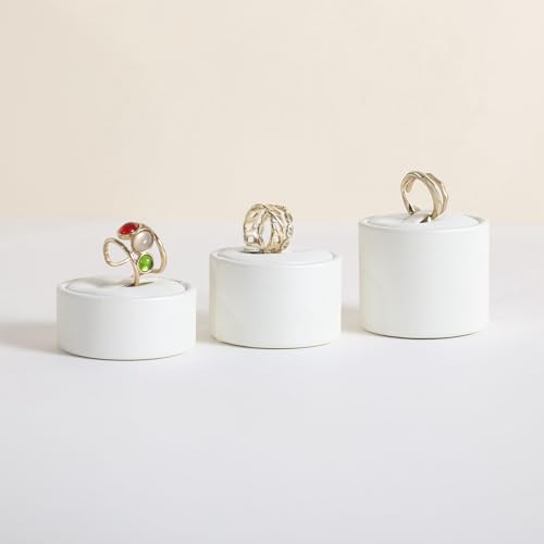 GemeShou 3pcs White Ring Display Stand for Selling, PU Leather Jewelry Ring display holder, Jewelry ring storage organizer for boutique store or Home Decor【Round-3 pcs】 - style: round