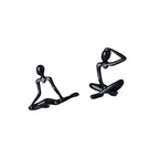 Fenteer Thinker Figurine Abstract Sculpture Desktop Ornament Minimalist Statue Creative Hollow Design Made of Pp Suitable for Office Home Decoration Gift