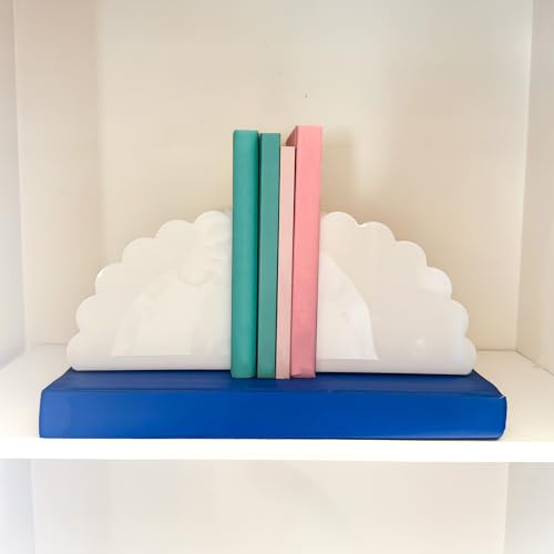 GRAHAM DESIGN White Scalloped Acrylic Bookends – Minimalist Acrylic Shelf Supports with Scalloped Edges & Anti‑Slip Pads, Decorative Modern Décor Accessory | Set of 2 - color: White