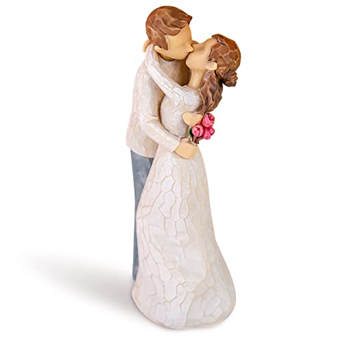 AIDLNS Couple Figurine Gift for Wife - Husband and Wife Hug Statue Hand-Painted Sculpture Romantic Anniversary Birthday Christmas Love Gifts for Girlfriend Boyfriend - color: Couple Figurine