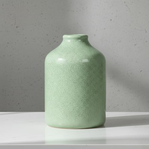 Sunddo Green Ceramic Vase for Pampas Grass - 7 Inch Modern Flower Vases Home Decor, Minimalist Decorative Vase for Living Room, Fireplace, Mantel Decor, End Table, Shelf Decoration - color: Green, size: 7 inch