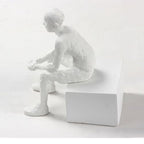 Modern Abstract Resin Sculpture Sitting Man Figurine, Japandi Style Matte White Home Decor, Minimalist Accent Ornament for Tabletop, Shelf, Desk, Living Room and Office