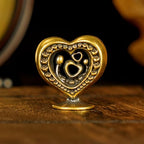 CHOVY Heart-Blossoming Love Token Retro Solid 100% Brass Handcrafted Large Heart Encrusted with Roses Perfect for Couples Celebrations Anniversaries Home Decor Desk Ornaments Collectible - style: HeartBloom