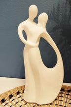 White Couple Statues Home Decor Ceramic Small Couple Statue Love Statues and Figurines Couple Gifts for Valentine