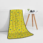 Geometric Objects Pattern Bath Towel Microfiber Coral Velvet Bath Towels Highly Absorbent Soft Beach Sheet (27" x 55") Luxury Hemming Shower Towels for Gym Travel Pool