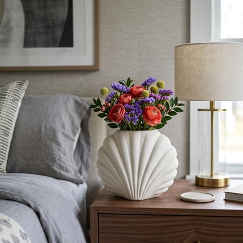 Ceramic Shell Vase, Matte White Decorative Vase for Home Decor, Modern Coastal Flower Vase for Pampas Grass, Small Tabletop Vase for Living Room Shelf Bedroom Entryway