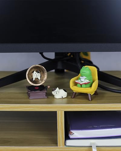 Mevodeata Cute Mini Frog Figurine with Small Sofa Resin Frog Figure for Office Home Decor - Cute Frog Gift for Frog Lovers - color: Player and Frog