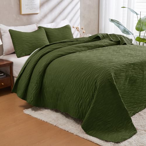 JYHOPE Olive Green Twin Quilt Set 68x90 Lightweight Microfabric Bedspread, 3-Piece Quilt Bedding with Pillow Shams, Summer Cooling Quilts, Ribbon Wrapped Gift - color: Wood Pattern-olive Green, size: Twin(68x90)