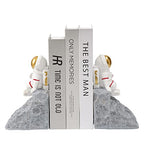 BUTILIVEEN Astronaut Book Ends to Hold Books, Astronaut Decor, Space Themed Bedroom, Desktop, Bookcase Decor - Gifts for Space Lovers - style: B