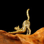 CHOVY Retro Seductive Cat Sculpture-Elegant Stretched Pose 100% Solid Brass Handcrafted - Ideal Home Decor Desk Ornament Collectible Art Piece Office Accent Artistic Scene Decoration - style: Seductive Cat