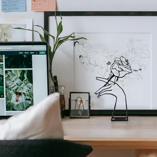 Creative Abstract Decor The Rose & Hand Statues and Sculptures，Metal Hand Crafted Abstract Modern Sculptures Office Desk Decor, Wrought Iron Line Characters Bookcase Decor Iron Art for Home
