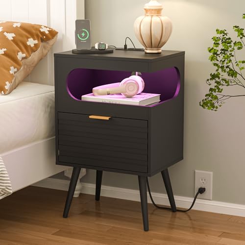 Veegle Nightstand,Modern Bedside Table with Storage Drawer and Open Wood Shelf, Accent Night Stand with Solid Wood Legs for Living Room, Bedroom and Small Spaces,Easy Assembly (Black) - color: Black