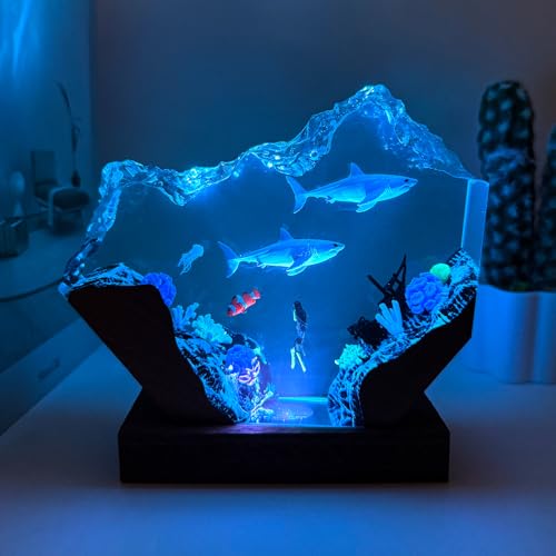 Handmade 3D Ocean Resin Lamp - USB Powered Resin Ocean Night Light with Wooden Base, Variable Lights, Scuba Diver Gifts, Diving Enthusiast Collectibles, Unique Thanksgiving Day and Christmas Gifts - color: Scuba Diver-2, size: L
