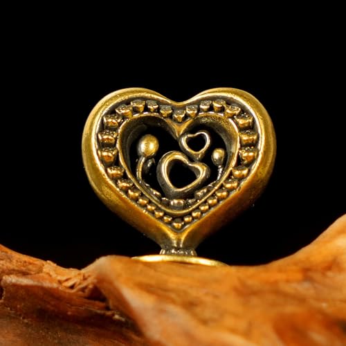 CHOVY Heart-Blossoming Love Token Retro Solid 100% Brass Handcrafted Large Heart Encrusted with Roses Perfect for Couples Celebrations Anniversaries Home Decor Desk Ornaments Collectible - style: HeartBloom