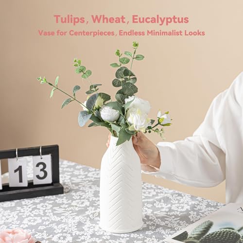 Modern Matte White Ceramic Vase 8.6", Chevron Texture Vase for Pampas Grass, Boho Farmhouse Decor for Living Room Office, Unique Gift for Minimalists & Friends - color: Chevron Texture