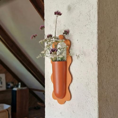 Metal Wall Planters Set of 2, Retro Wavy-Edge Hanging Vases - Orange & Green Red Iron Wall-Mounted Planters for Indoor Plants, Flowers & Home Decor (Living Room, Bedroom, Bathroom)