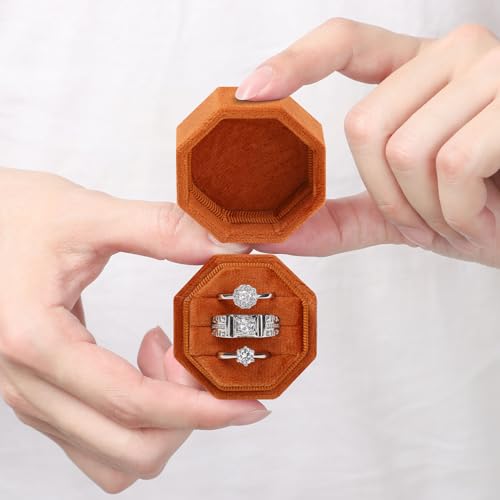 WantGor Velvet Ring Box, 3 Slots Jewelry Ring Gift Box Vintage Ring Display Holder Case for Wedding Ceremony Proposal Engagement (Orange) - color: Orange