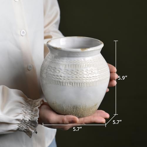 Quoowiit Ceramic Rustic Farmhouse Vase, White Distressed Flower Vase for Home Decor, Boho Decorative Vases for Centerpiece Table Decorations, Vases for Living Room Kitchen Entryway Mantle Shelf Decor - color: White