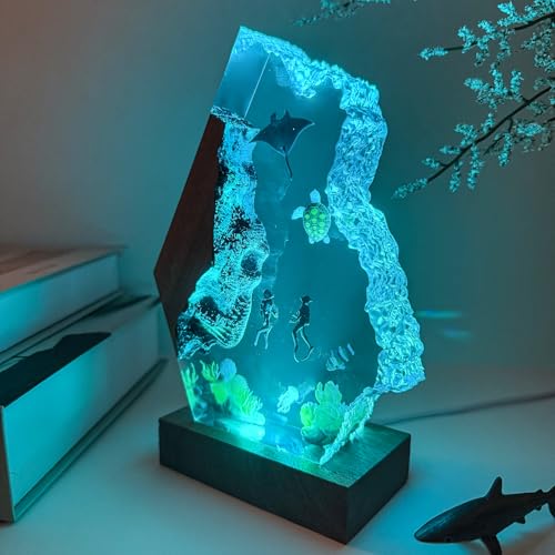 Scuba Diving Resin Ocean Lamp,Handmade 3D Ocean Night Light With Woodden Base,Variable Lights, Scuba Diver Gifts, Diving Enthusiast Collectibles, Unique Birthday Holiday Gifts for Men & Women(M 8"x5") - color: Scuba Divers, size: M
