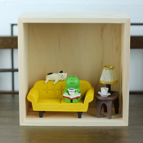 Mevodeata Cute Mini Frog Figurine with Small Sofa and Lamp Table Resin Frog Figure for Office Home Decor - Cute Frog Gift for Frog Lovers (Yellow Sofa) - color: Long Sofa-yellow