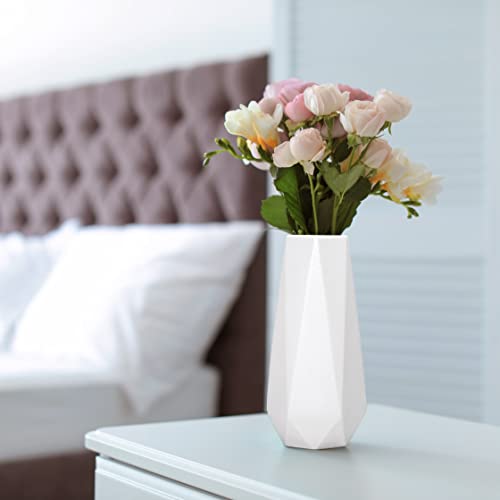 D'vine Dev 8 Inch Snow White Ceramic Vase, Geometric Handmade Craft Flower Vase with Design Box Packaged, VS-GM-SW-8 - color: Snow White, size: 8 Inch
