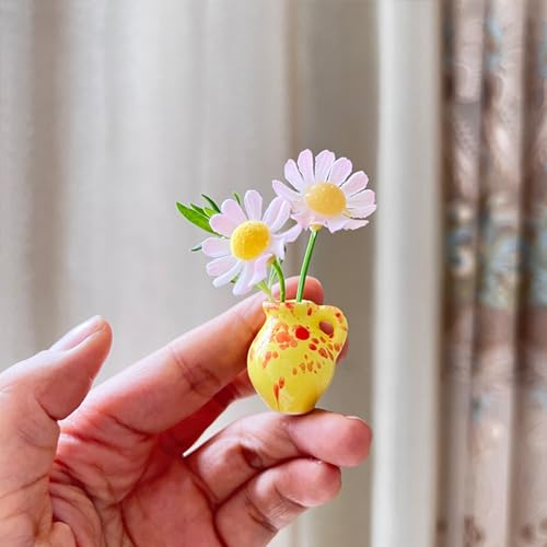 8PCS Cute Mini Ceramic Vase Magnets for Fridge, Mini Bud Vases Magnetic, Tiny 3D Plant Vase for Refrigerator Decoration Kitchen Locker Kitchen Office