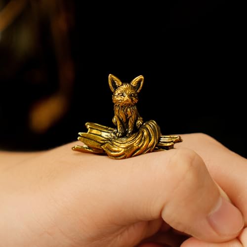 CHOVY 100% Solid Brass Long Tail Fox Sculpture | Handcrafted Collectible Figurine | Vintage Desk Decor for Home Office, Bookshelf & Cabinets | Animal Statue Art Gift - color: Long Tail Fox