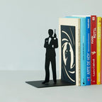 Balvi Secret Agent Bookend – Decorative Metal Bookend in Black – Original Design – Ideal for Home and Office – Keeps Books Organized and Upright for Book Lovers – Sujetalibros
