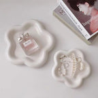 Small Ring Holder Dish, Ceramic Jewelry Dish Tray, Flower Shape Jewelry Tray for Women, Room Decor Aesthetic Trinket Dish, Wedding Engagement Jewelry Plate Bowl for Earrings Keys Perfume Gift