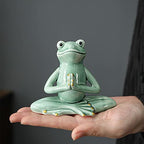 OwMell Ceramic Zen Frog Decor, Ceramic Yoga Pose Meditation Frog Staute for Home Zen Decoration - Prayer - style: Prayer