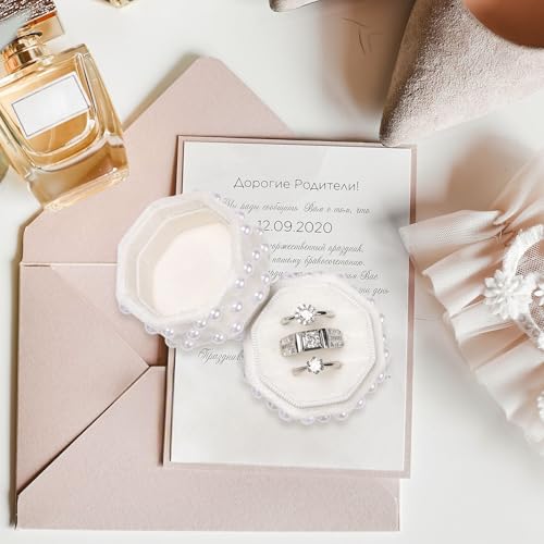WantGor Velvet Ring Box, 3 Slots Jewelry Ring Gift Box Vintage Ring Display Holder Case for Wedding Ceremony Proposal Engagement (White Pearl) - color: White Pearl
