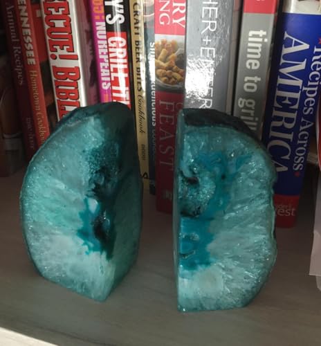 AMOYSTONE Teal Agate Geode Bookends, Unique Natural Crystal Book Holder 2-3 LBS with Rubber Bumpers, Sujetalibros for Small Books and Kitchen Cookbooks, Stylish and Functional - color: Teal, size: 2-3 Pounds