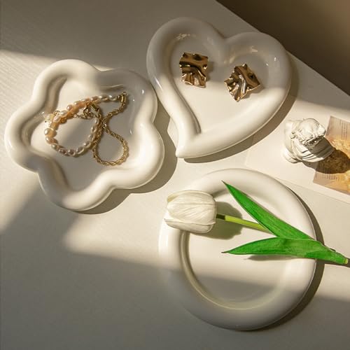 Small Ring Holder Dish, Ceramic Jewelry Dish Tray, Flower Shape Jewelry Tray for Women, Room Decor Aesthetic Trinket Dish, Wedding Engagement Jewelry Plate Bowl for Earrings Keys Perfume Gift
