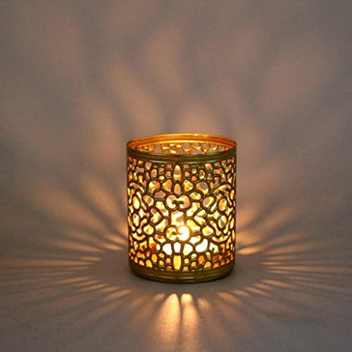 Metal Hollow Candle Holder, Decorative Mini Candlestick Holder, Tabletop Tealight Candle Stand Decoration for Wedding, Holiday, Home, Style3 - color: Style3