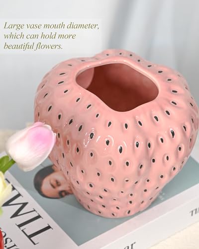 DN DECONATION Pink Strawberry Vase for Flower, Strawberry Shaped Planter Pot for Girls, Unique Ceramic Fruit Vases for Strawberry Party Kitchen Decorations, for Mom&Grandma - color: Pink Strawberry