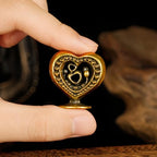 CHOVY Heart-Blossoming Love Token Retro Solid 100% Brass Handcrafted Large Heart Encrusted with Roses Perfect for Couples Celebrations Anniversaries Home Decor Desk Ornaments Collectible - style: HeartBloom