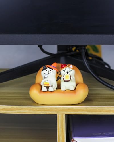 Mevodeata 2Pcs Cute Mini Cat Figurine with Bread Sofa Resin Cat Figure for Office Home Decor - Cute Cat Gift for Cat Lovers - color: Bread Cat