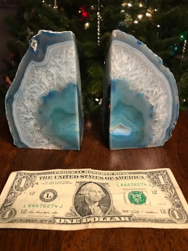AMOYSTONE Teal Agate Geode Bookends, Unique Natural Crystal Book Holder 2-3 LBS with Rubber Bumpers, Sujetalibros for Small Books and Kitchen Cookbooks, Stylish and Functional - color: Teal, size: 2-3 Pounds
