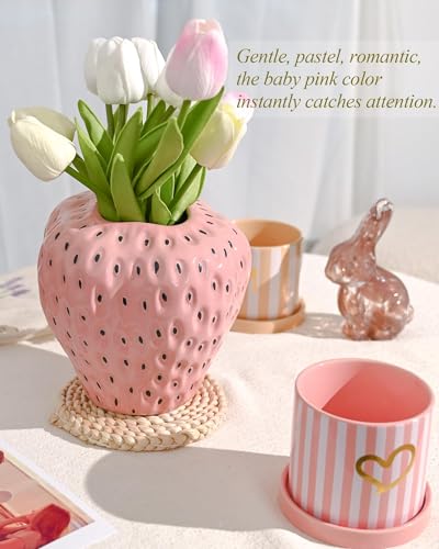 DN DECONATION Pink Strawberry Vase for Flower, Strawberry Shaped Planter Pot for Girls, Unique Ceramic Fruit Vases for Strawberry Party Kitchen Decorations, for Mom&Grandma - color: Pink Strawberry