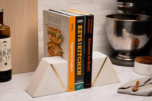 Cork & Mill Marble Book Ends for Shelves, Decorative Bookends for Heavy Books, Unique Mid Century Modern White and Gold Bookends with Brass Inlay, Heavy Duty Bookshelf Stopper, Set of 2 - color: White + Brass