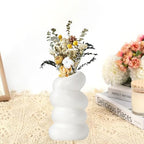 White Flower Vases Plastic Spiral Vase Modern Fall Minimalist Vase Small Pampas Grass Decorative Vases Flower Arrangement Container for Home Decor Wedding Table Party (1Pcs)
