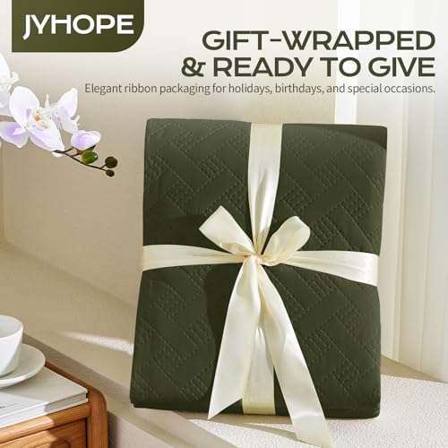 JYHOPE Olive Green Twin Quilt Set 68x90 Lightweight Microfabric Bedspread, 3-Piece Quilt Bedding with Pillow Shams, Summer Cooling Quilts, Ribbon Wrapped Gift - color: Weave Pattern-olive Green, size: Twin(68x90)
