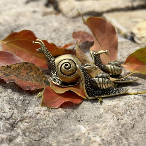3Pcs Brass Snail Statue Decor, Retro Mini Copper Snail Statue Home Decoration for Living Room and Desk, Outdoor Pond Garden Lawn Decor Landscaping,Landscape Animal Statue