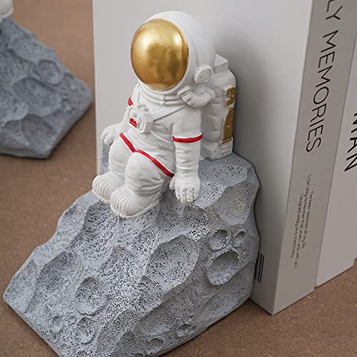 BUTILIVEEN Astronaut Book Ends to Hold Books, Astronaut Decor, Space Themed Bedroom, Desktop, Bookcase Decor - Gifts for Space Lovers - style: B
