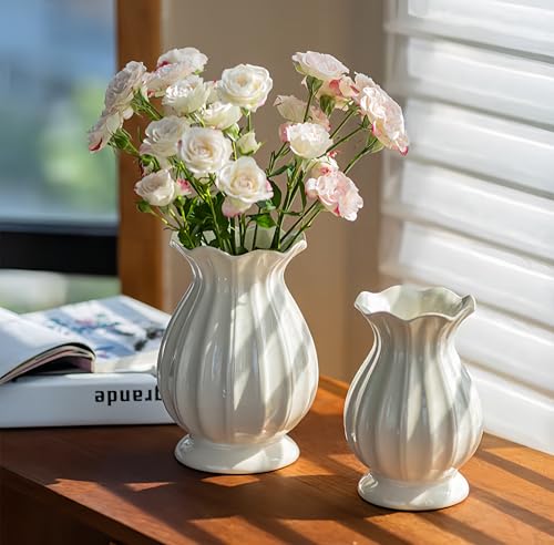 White Ceramic Vase,7.8" Ribbed Farmhouse Flower Vase with Scalloped Rim, Decorative Vase for Living Room, Kitchen Table Centerpiece, Ideal for Fresh/Artificial Flowers and Housewarming Gift