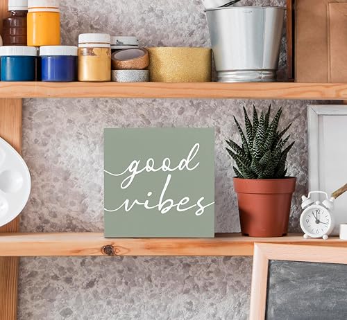 SRADMO Botanical Eucalyptus Leaves Wood Box Sign Desk Decor, Rustic Eucalyptus Leaves Wooden Block Box Sign Decoration For Home Office Shelf Table Decor (Green) - color: light green, size: 5″×5″