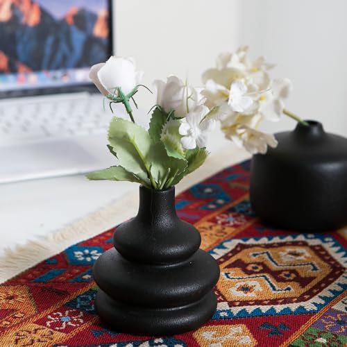 Black Ceramic Bud Vase, Small Vase Set of 5, Mini Vases in Bulk for Flower, Decorative Vase for Home Decor, Boho Vases for Wedding Decorations Living Room Dining Table Shelves Decor - color: D-5pcs Matte Black Vase