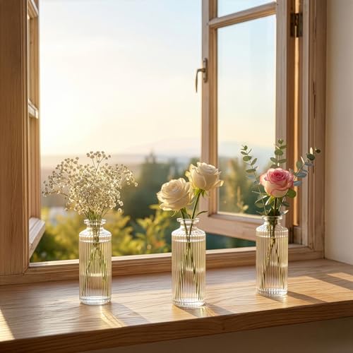 Nicunom 24 Pcs Glass Bud Vases Set, Small Vintage Ribbed Bud Vase in Bulk Decorative Vases Clear Mini Flower Vase for Centerpiece, Table Decorations, Wedding Reception, Home Decor, and Events