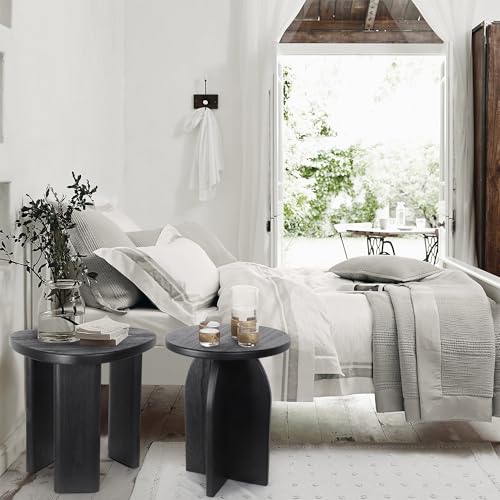 Oakrain End Table with Pedestal, Wood Side Table Bedside Sofa Couch, Modern Nightstand for Bedroom, Small Round Coffee Table for Living Room Office Balcony, Black - color: Black-round Shape