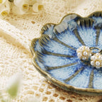 Lotus Ring Holder Dish Small Indoor Ash Tray, Ceramic Dessert Plate Trinket Jewelry Holder Organizing Necklace Earrings for Parents Friends Sister, All Jewelries Are NOT Included, Retro Blue. - color: Retro Blue-Round